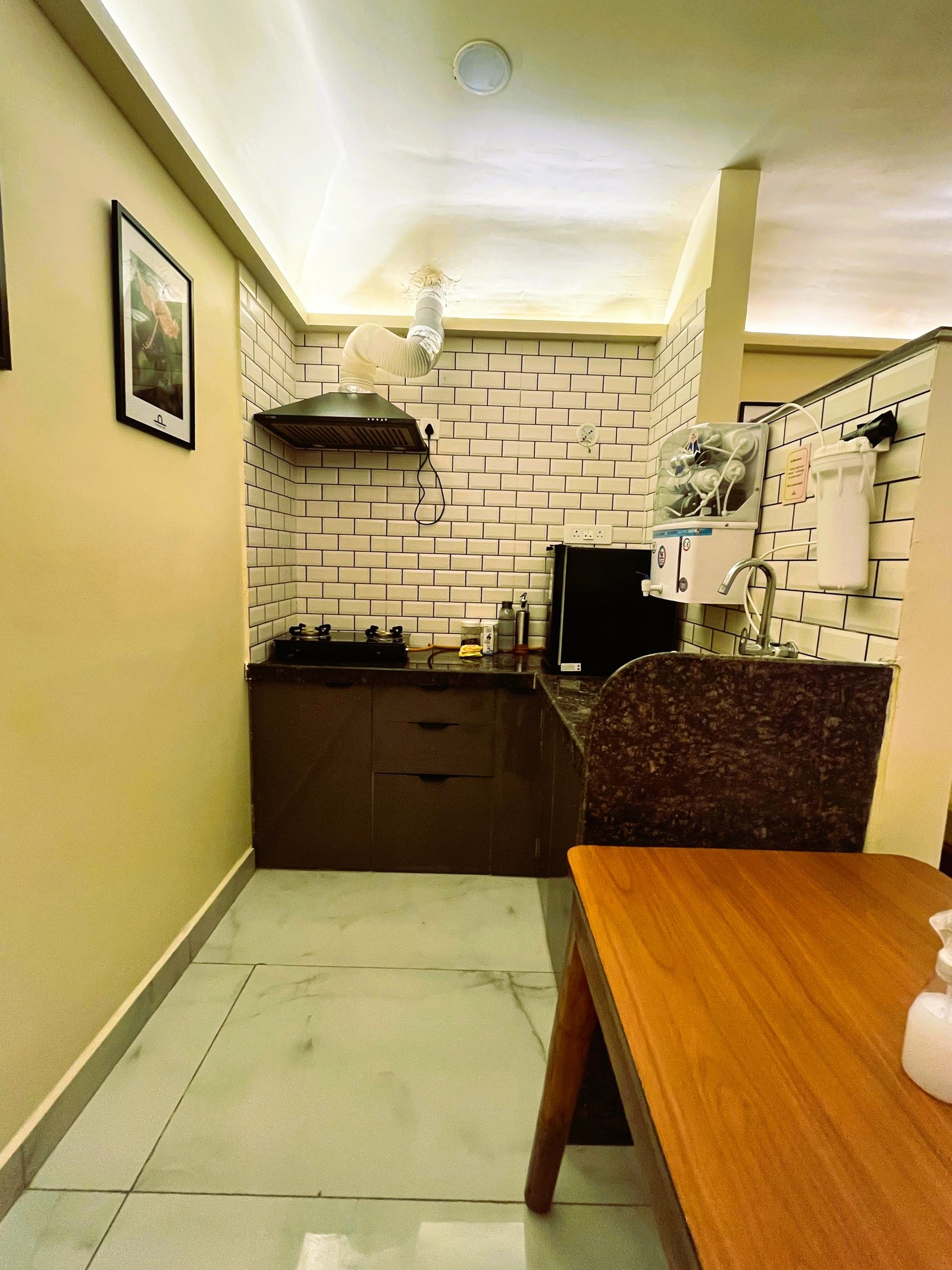 Kitchen at The Aura by Pinakin, photo 1