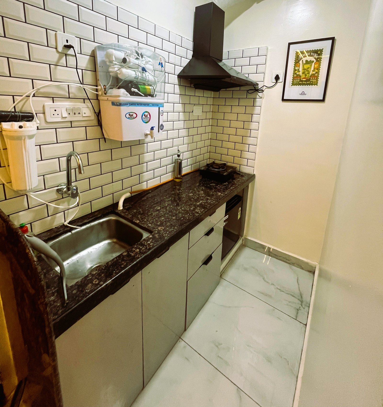 Kitchen at The Rahgir by Pinakin, photo 1